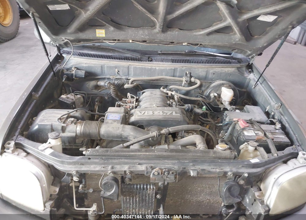 2005 TOYOTA TUNDRA SR5 V8 VIN: 5TBBT44165S458178