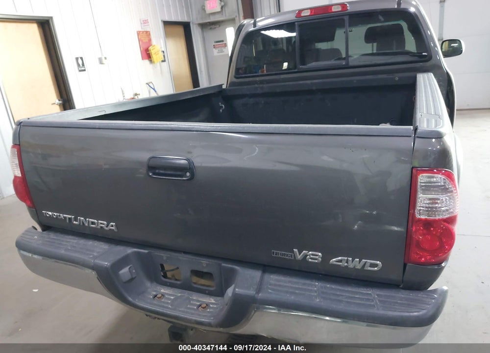 2005 TOYOTA TUNDRA SR5 V8 VIN: 5TBBT44165S458178