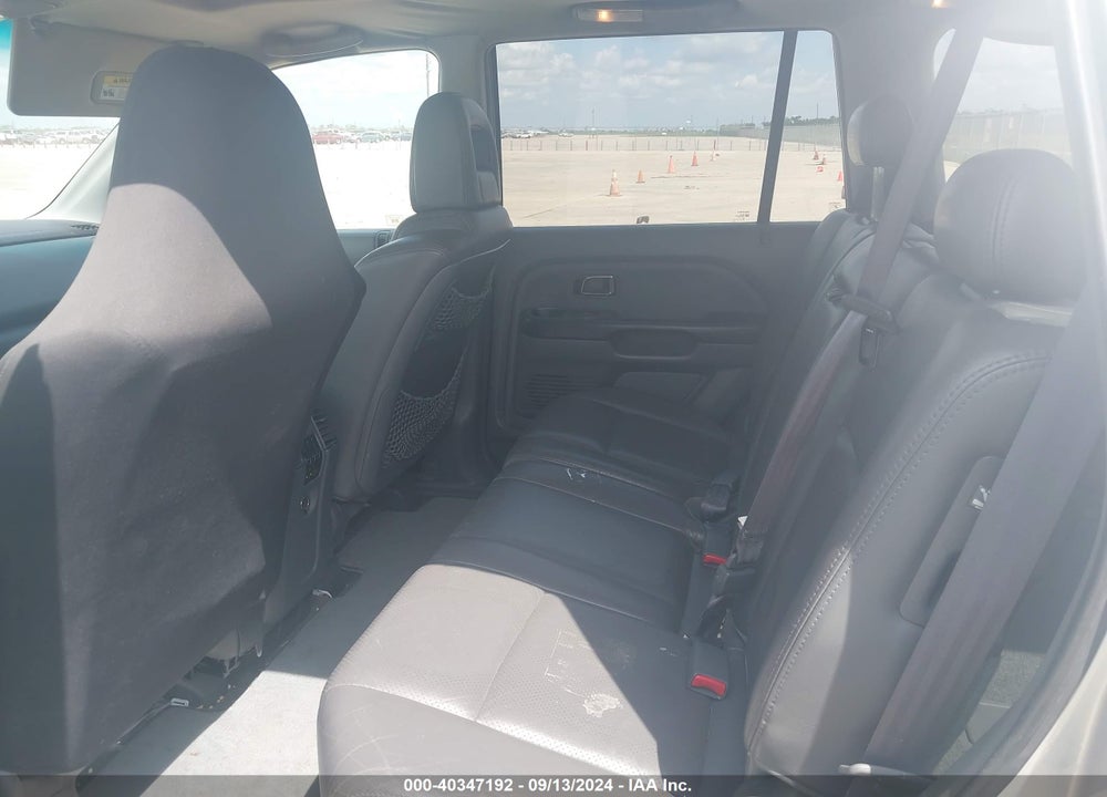 2005 HONDA PILOT EX-L VIN: 5FNYF186X5B012228