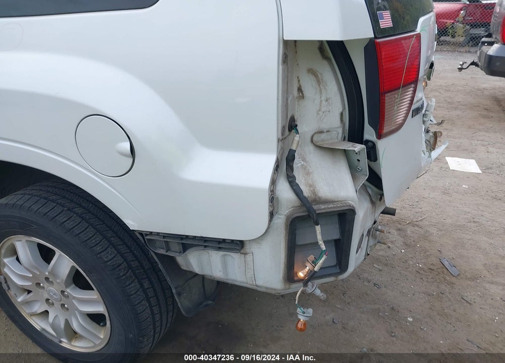 2011 MITSUBISHI ENDEAVOR VIN: 4A4JN2AS8BE036020