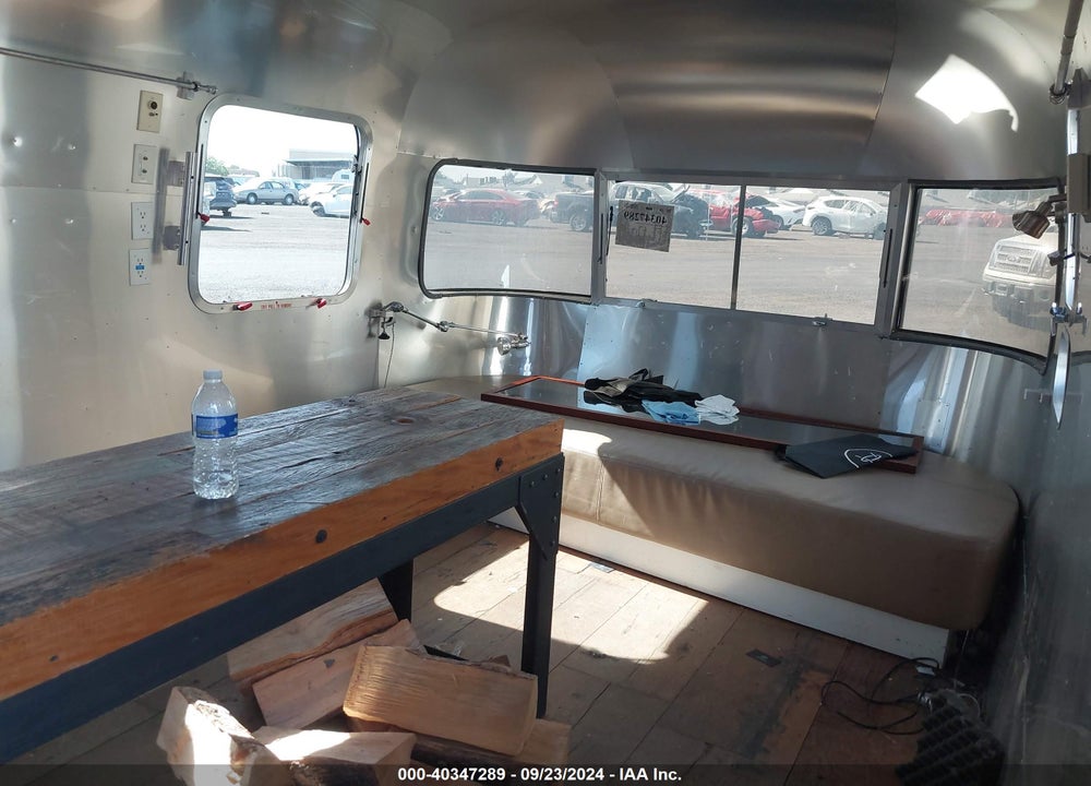 2009 AIRSTREAM OTHER VIN: 1STJ8XU339J523659