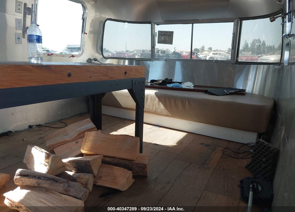 2009 AIRSTREAM OTHER VIN: 1STJ8XU339J523659