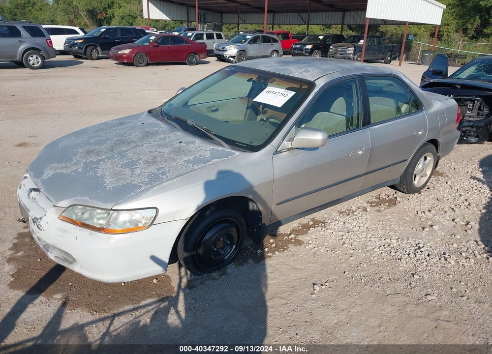 1999 HONDA ACCORD LX VIN: 1HGCG5646XA139569
