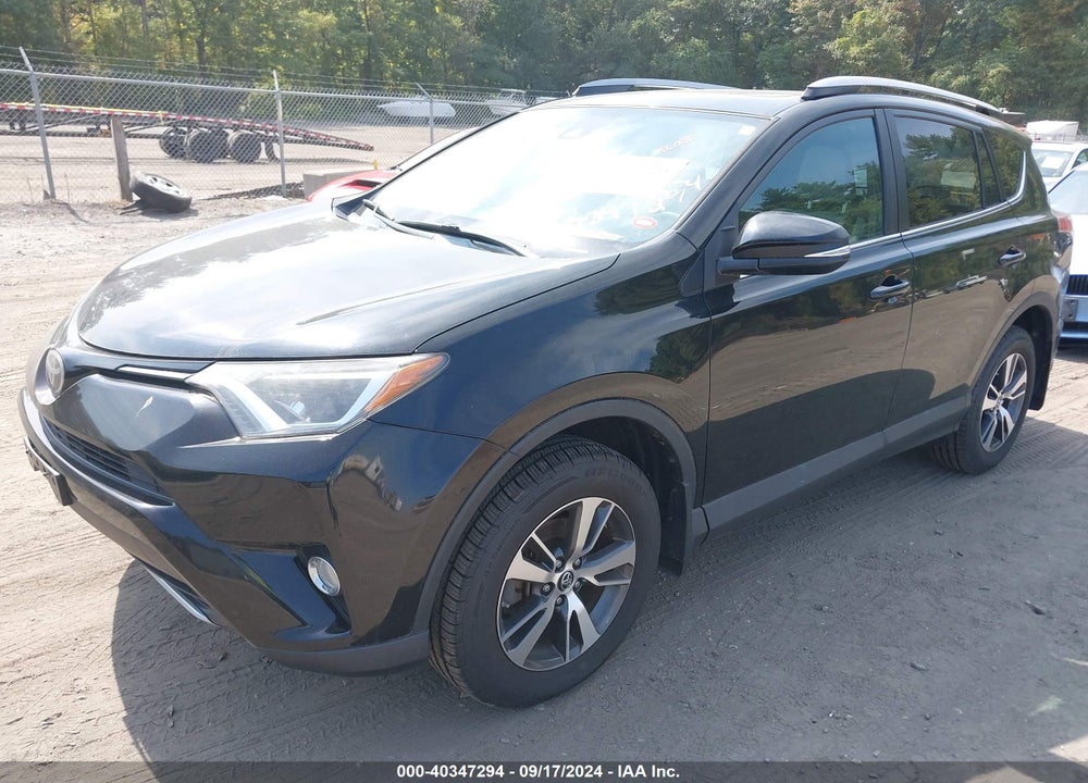 2017 TOYOTA RAV4 XLE VIN: 2T3RFREVXHW649908