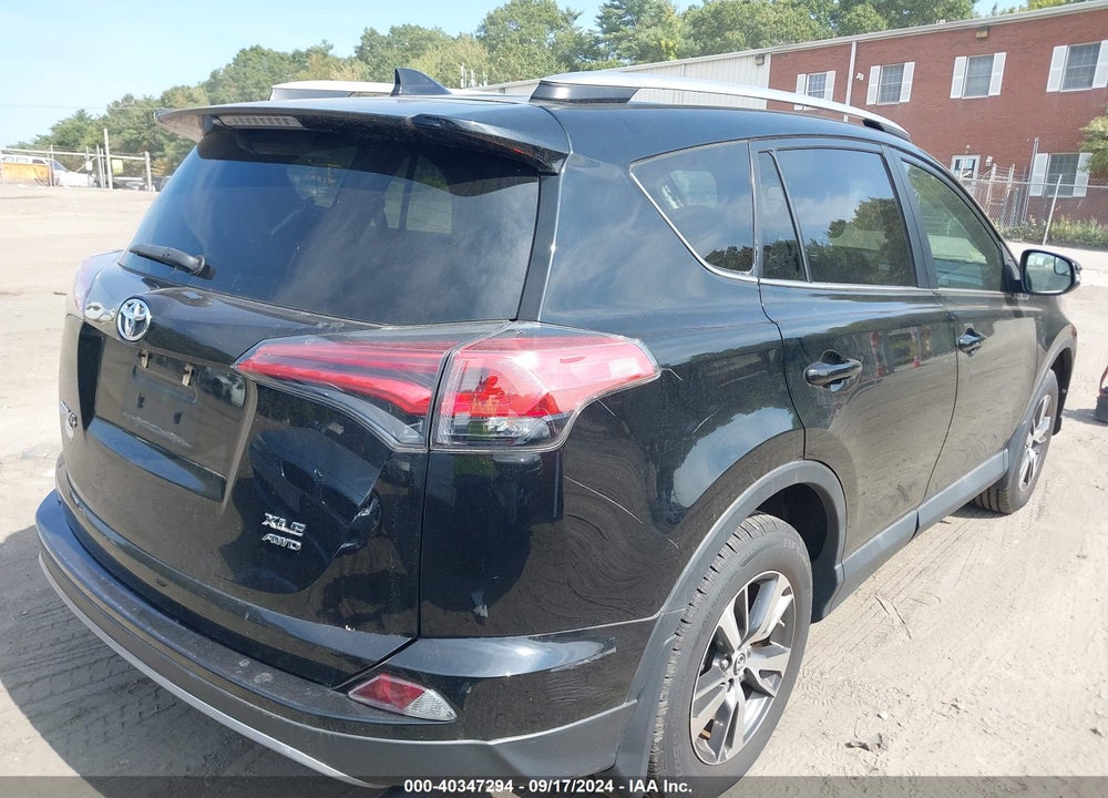 2017 TOYOTA RAV4 XLE VIN: 2T3RFREVXHW649908