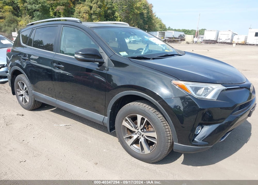 2017 TOYOTA RAV4 XLE VIN: 2T3RFREVXHW649908
