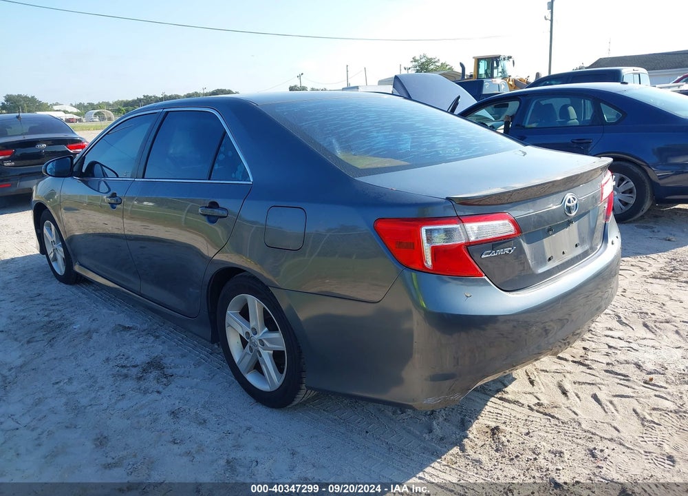 2014 TOYOTA CAMRY SE VIN: 4T1BF1FK9EU341611