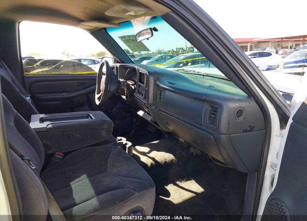 2001 GMC SIERRA 1500 SL VIN: 1GTEC14V11Z302550