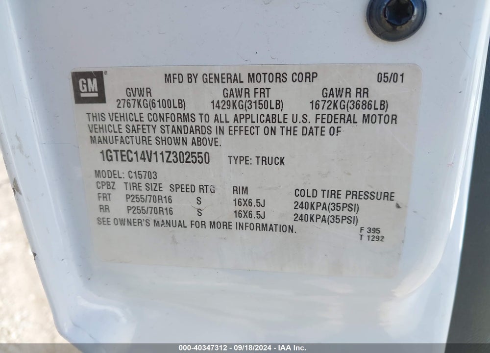 2001 GMC SIERRA 1500 SL VIN: 1GTEC14V11Z302550