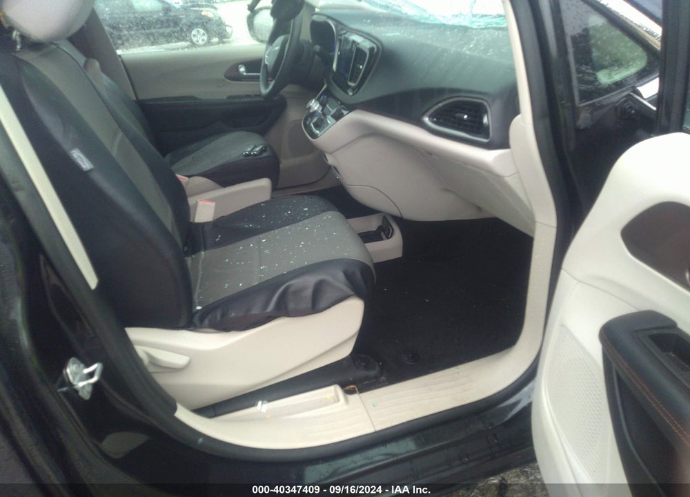2017 CHRYSLER PACIFICA TOURING VIN: 2C4RC1DG1HR522049