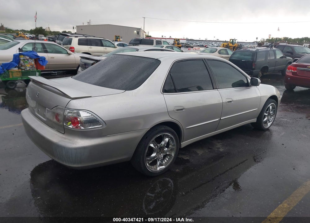 1999 HONDA ACCORD EX V6 VIN: 1HGCG1651XA048114