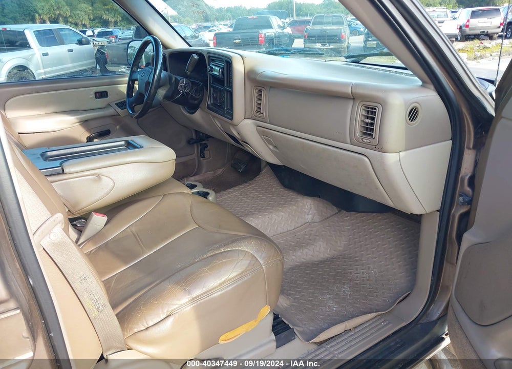 2003 CHEVROLET TAHOE LS VIN: 1GNEC13V03R155908