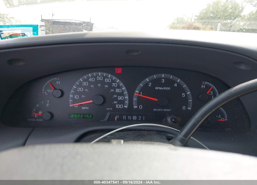 2000 FORD F-150 LARIAT/WORK SERIES/XL/XLT VIN: 1FTRX18L1YNB96150
