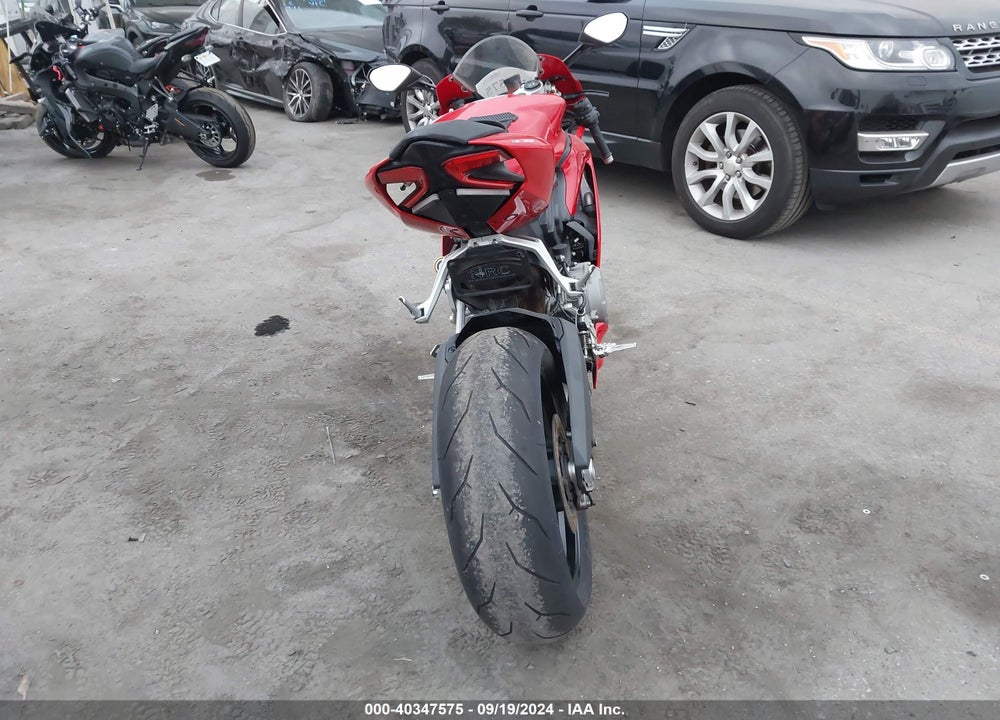 2018 DUCATI SUPERBIKE 959 PANIGALE VIN: ZDM14B1W4JB007101