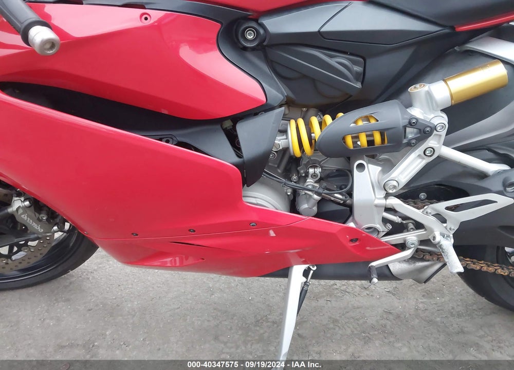 2018 DUCATI SUPERBIKE 959 PANIGALE VIN: ZDM14B1W4JB007101