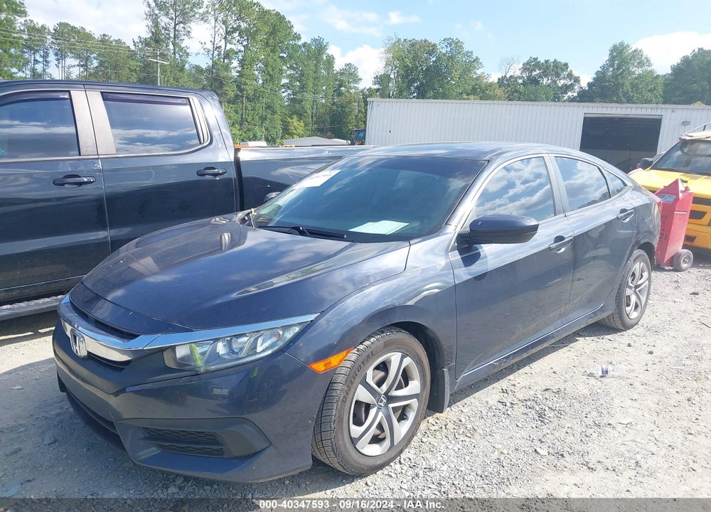 2018 HONDA CIVIC LX VIN: 2HGFC2F52JH595822