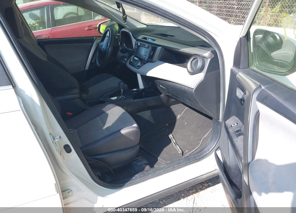 2015 TOYOTA RAV4 VIN: JTMRFREV3FJ029834