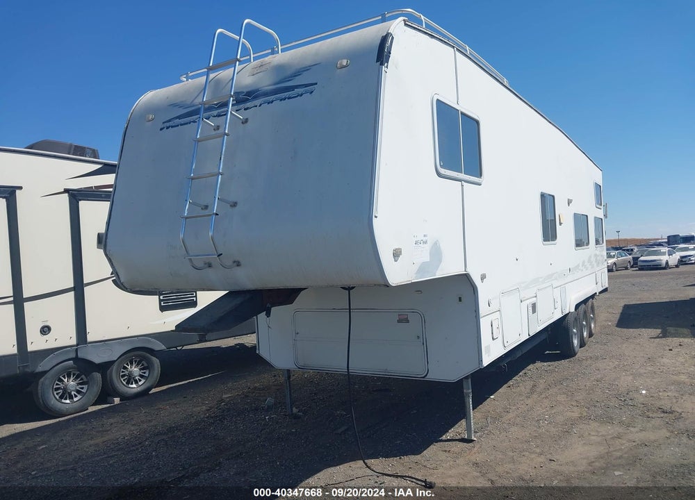 2005 WEEKEND WARRIOR 5TH WHEEL VIN: 5HRSS33325C008277
