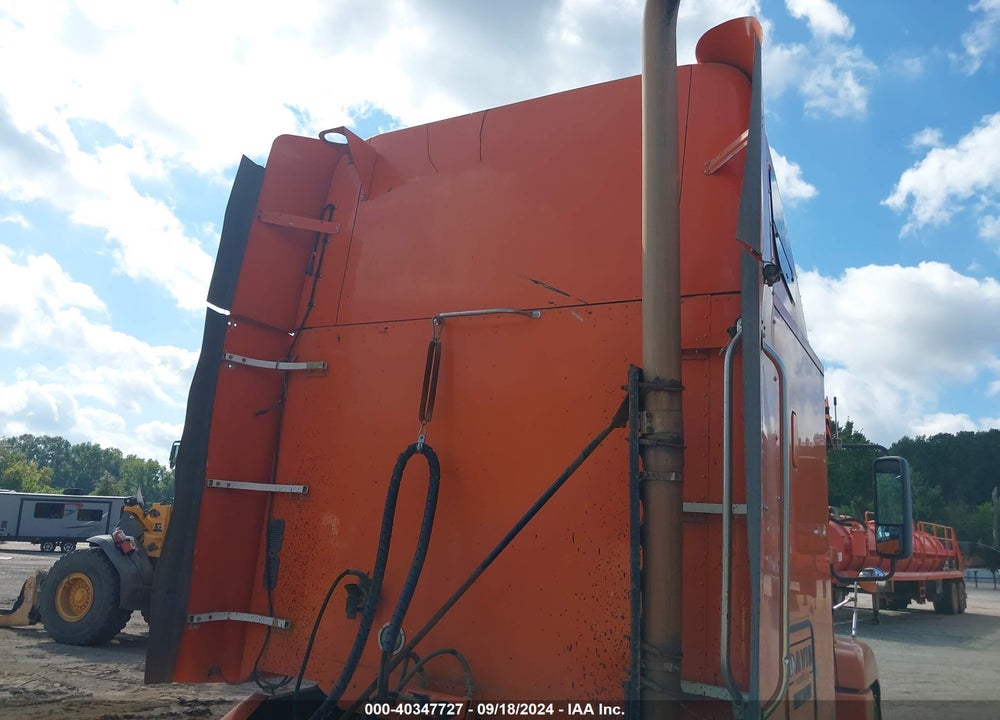 2009 FREIGHTLINER ST120 VIN: 1FUJBBCK39LAG3250