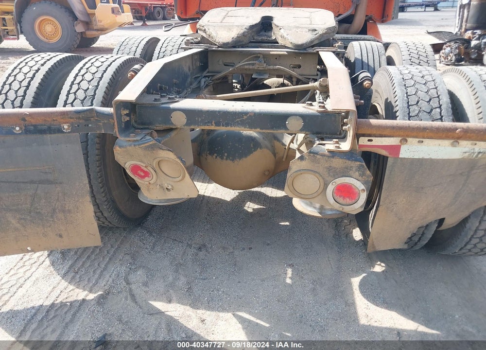 2009 FREIGHTLINER ST120 VIN: 1FUJBBCK39LAG3250