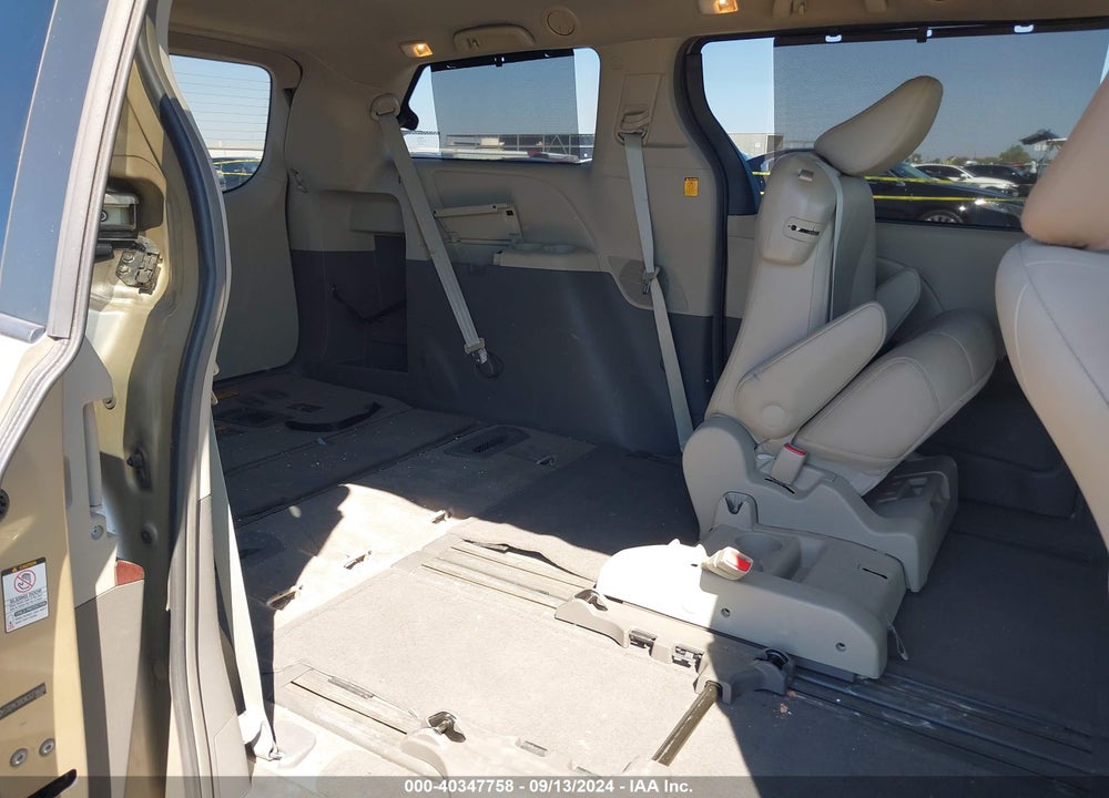 2012 TOYOTA SIENNA XLE V6 8 PASSENGER VIN: 5TDYK3DC9CS278688