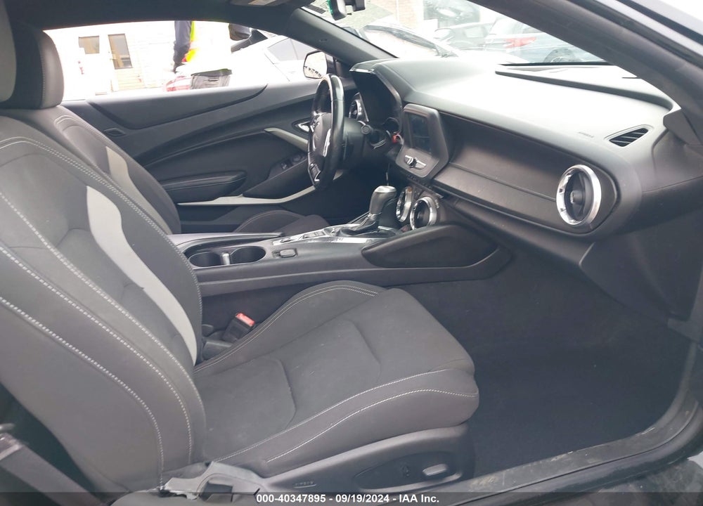 2017 CHEVROLET CAMARO 1LT VIN: 1G1FB1RS1H0167597