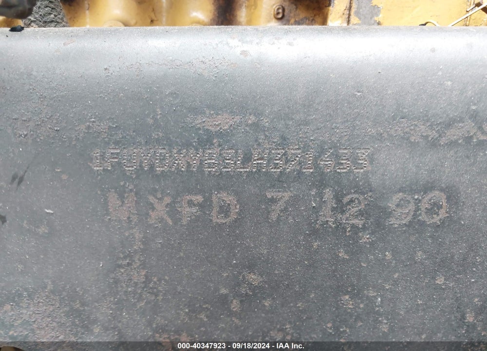1990 FREIGHTLINER CONVENTIONAL FLD120 VIN: 1FUYDXYB3LH371433