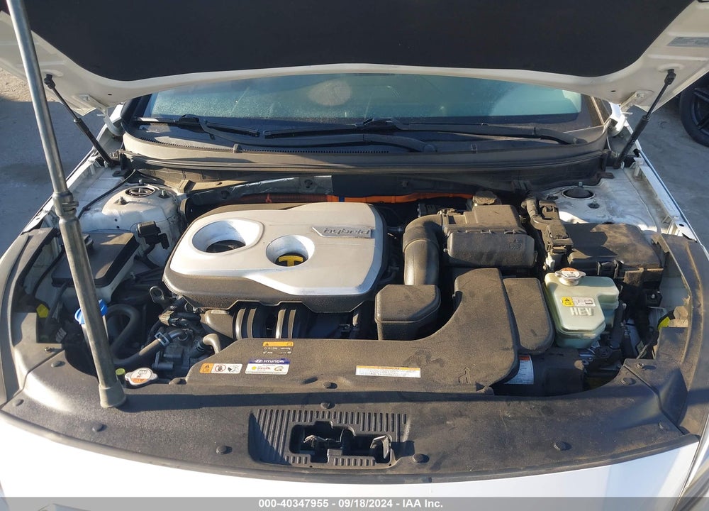 2016 HYUNDAI SONATA HYBRID LIMITED VIN: KMHE34L11GA031413
