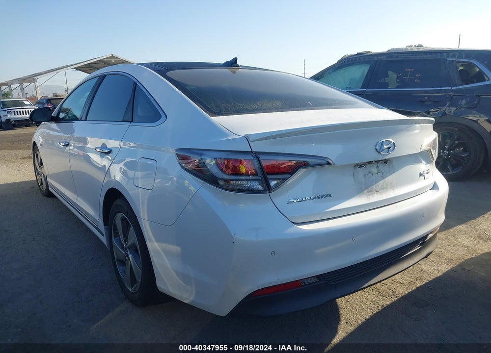 2016 HYUNDAI SONATA HYBRID LIMITED VIN: KMHE34L11GA031413