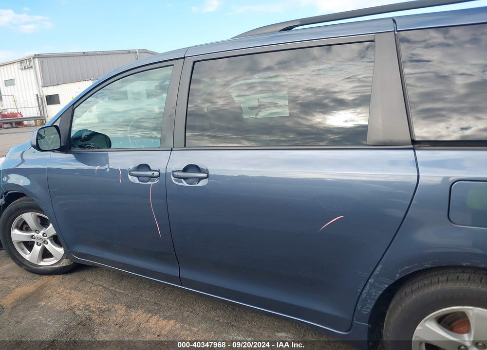 2016 TOYOTA SIENNA LE 8 PASSENGER VIN: 5TDKK3DC7GS749510