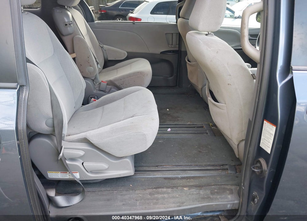 2016 TOYOTA SIENNA LE 8 PASSENGER VIN: 5TDKK3DC7GS749510