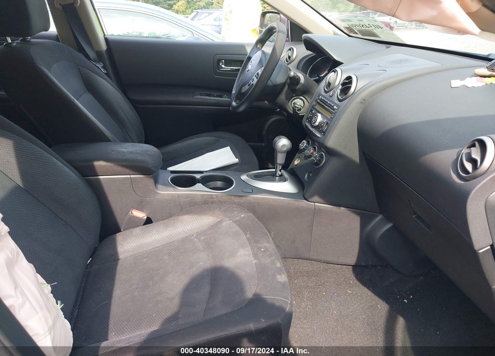 2013 NISSAN ROGUE S VIN: JN8AS5MV2DW643006