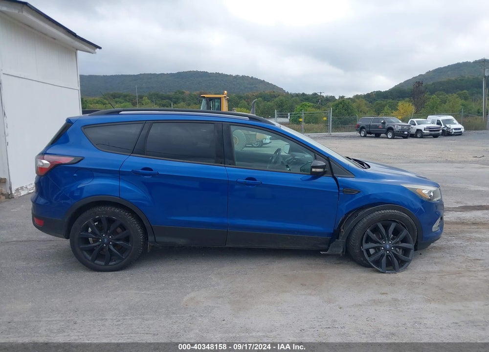 2017 FORD ESCAPE TITANIUM VIN: 1FMCU9J95HUA11689