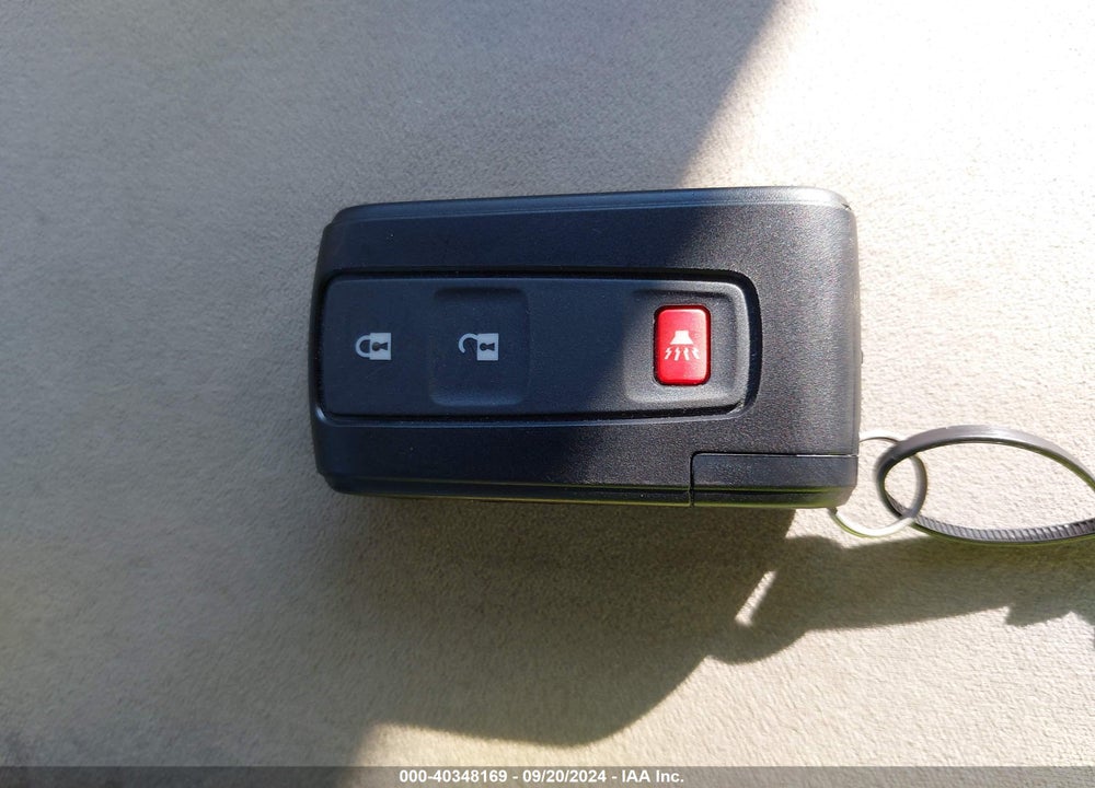 2005 TOYOTA PRIUS VIN: JTDKB20U953083967