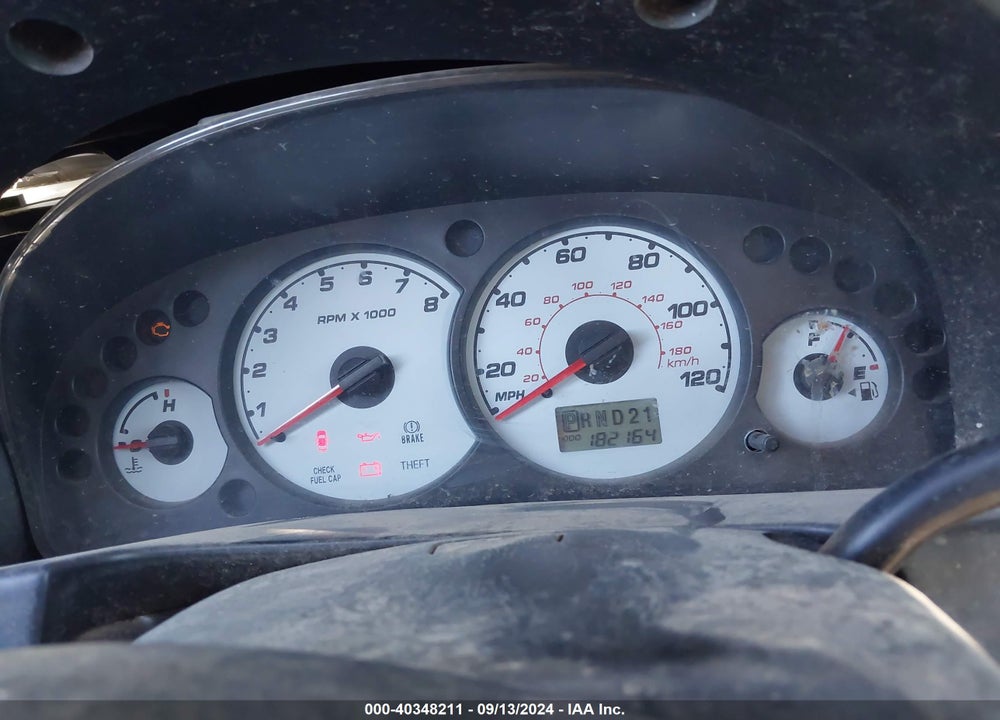 2004 FORD ESCAPE XLS VIN: 1FMYU92164KB35720