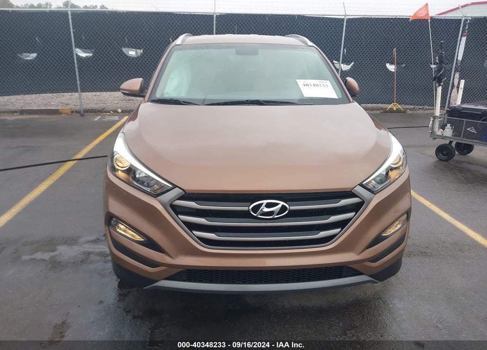 2016 HYUNDAI TUCSON SPORT VIN: KM8J33A2XGU253905