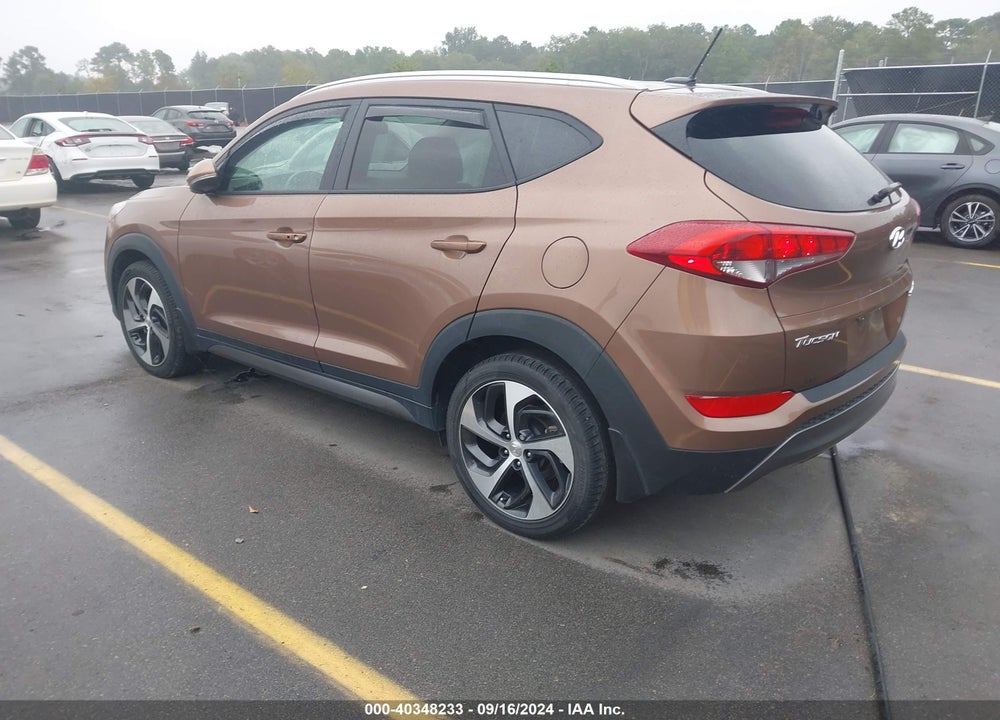 2016 HYUNDAI TUCSON SPORT VIN: KM8J33A2XGU253905