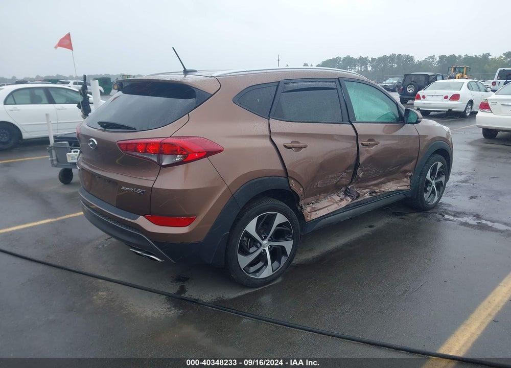 2016 HYUNDAI TUCSON SPORT VIN: KM8J33A2XGU253905