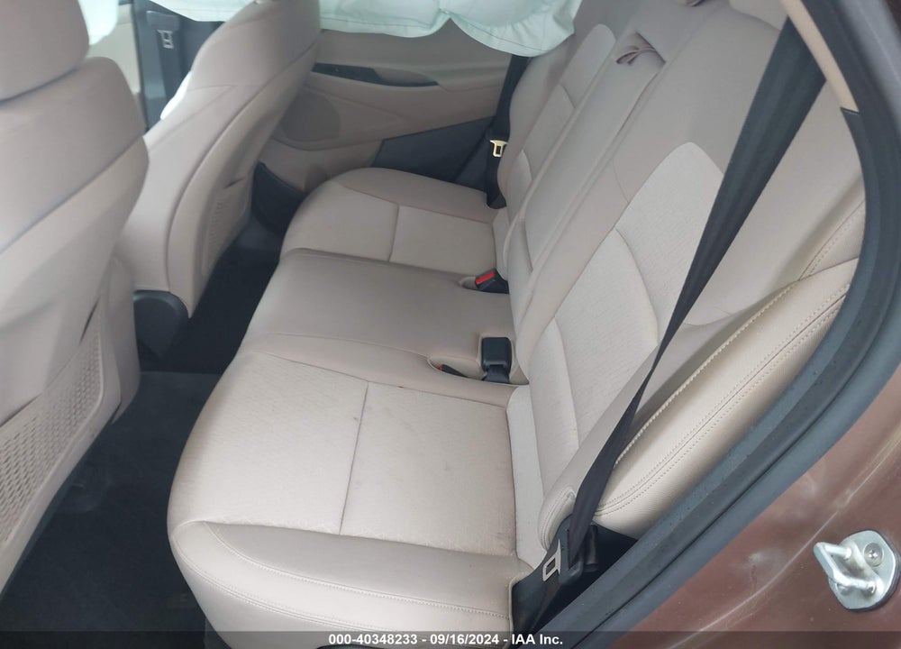 2016 HYUNDAI TUCSON SPORT VIN: KM8J33A2XGU253905