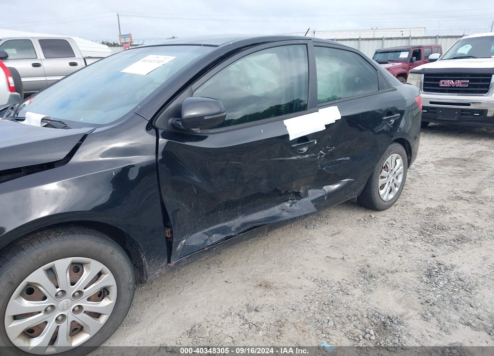 2013 KIA FORTE EX VIN: KNAFU4A28D5717953