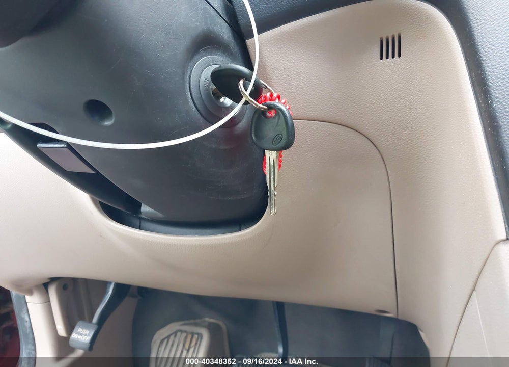2008 KIA RONDO LX V6 VIN: KNAFG526487132070