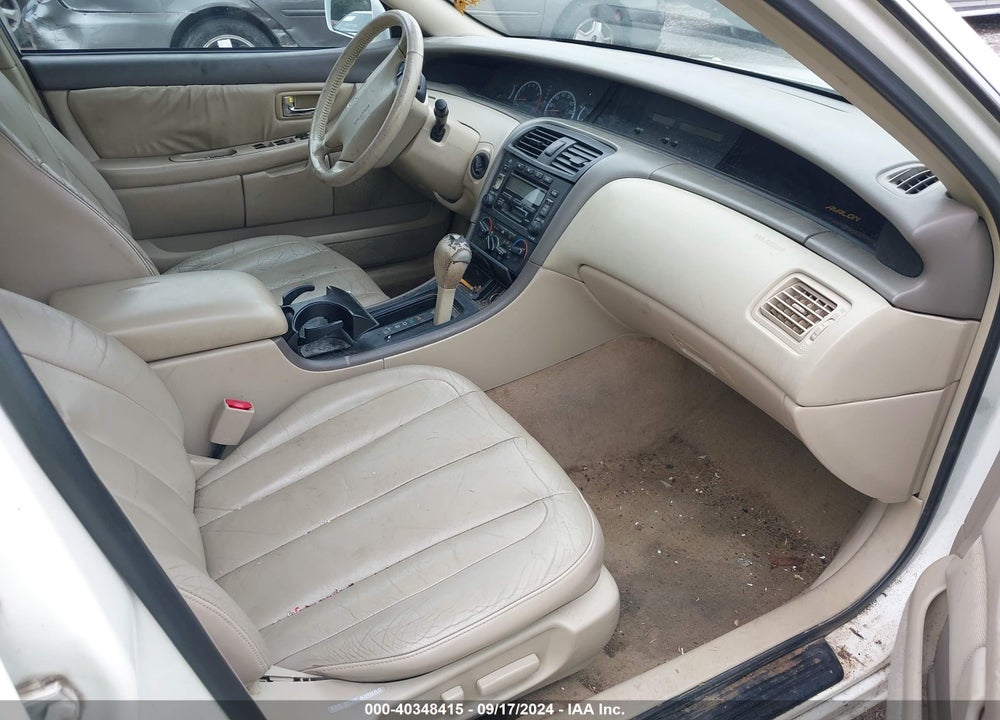 2001 TOYOTA AVALON XL VIN: 4T1BF28B01U140936