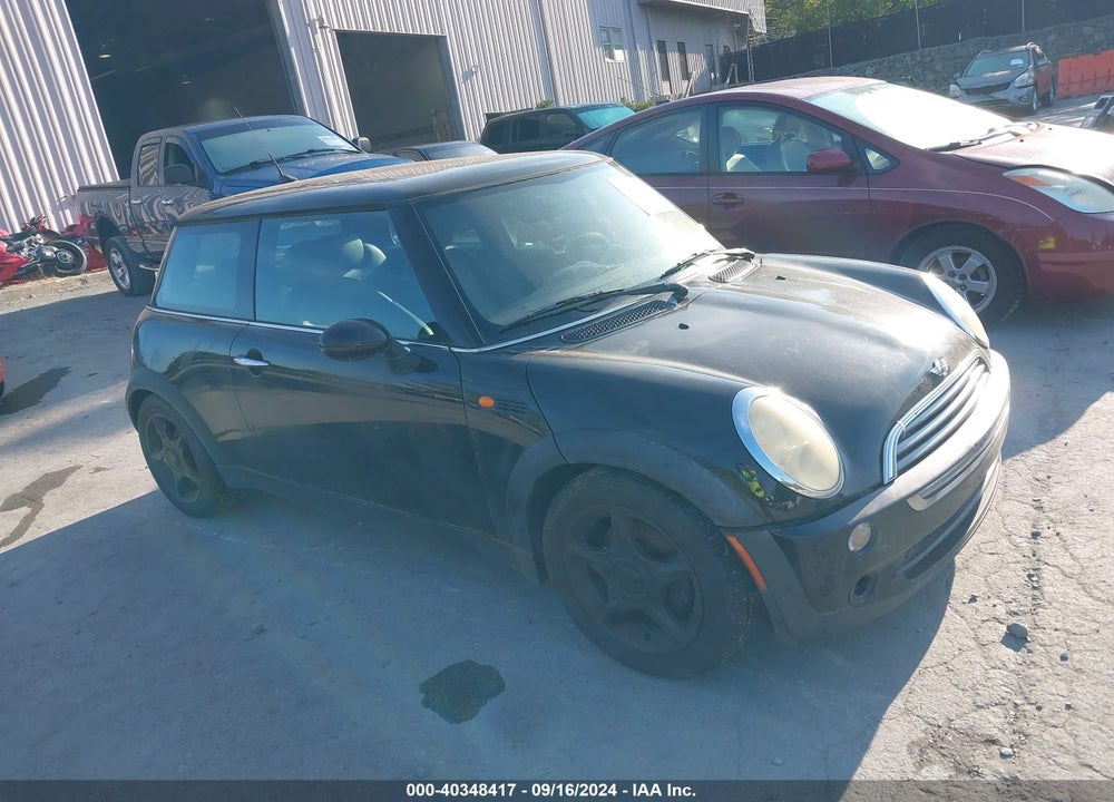 2005 MINI COOPER VIN: WMWRC33445TJ67625