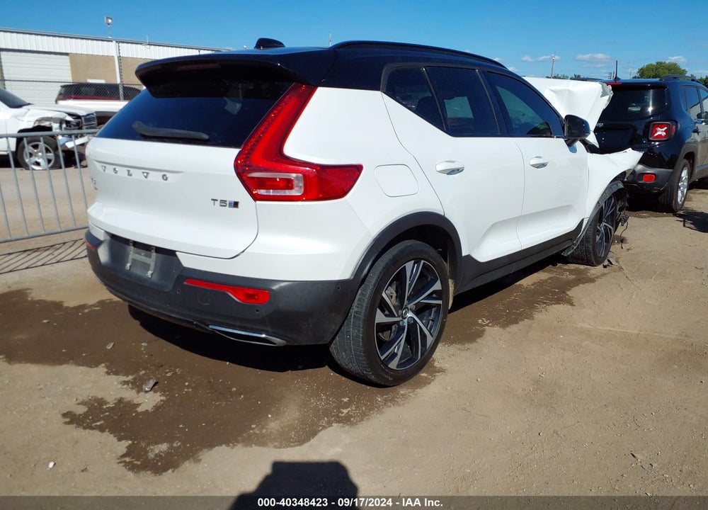 2019 VOLVO XC40 T5 MOMENTUM/T5 R-DESIGN VIN: YV4162XZ4K2006682