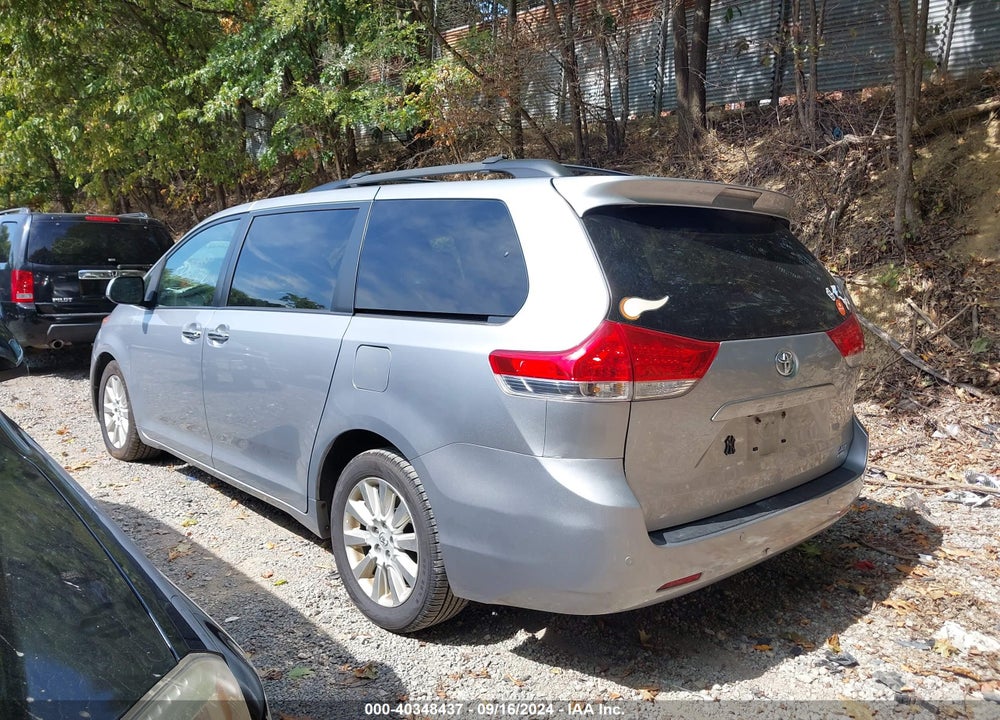 2014 TOYOTA SIENNA XLE 7 PASSENGER VIN: 5TDDK3DC8ES081304