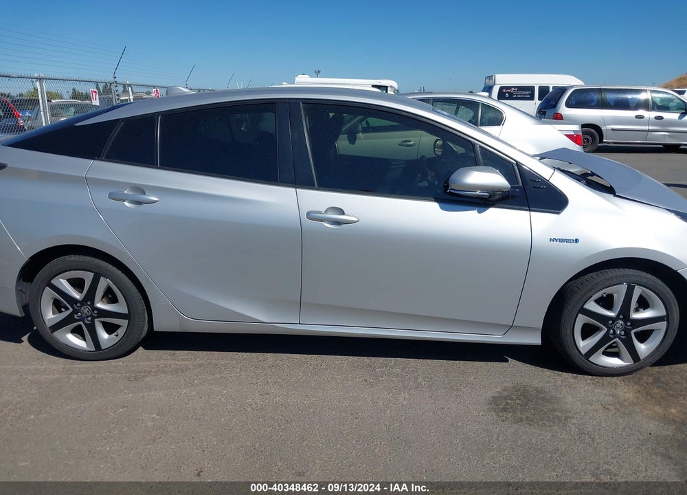 2017 TOYOTA PRIUS THREE TOURING VIN: JTDKARFU6H3036001
