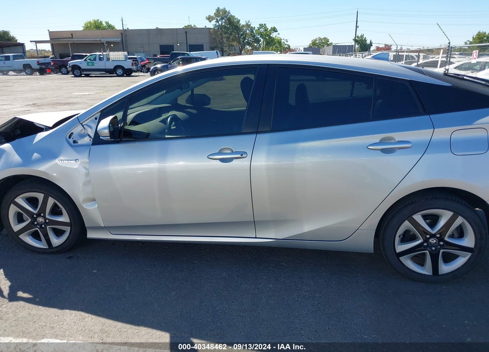 2017 TOYOTA PRIUS THREE TOURING VIN: JTDKARFU6H3036001