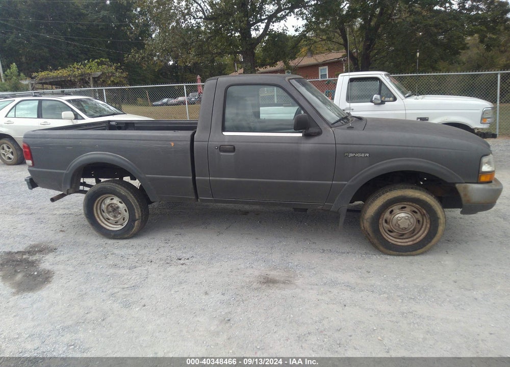 2000 FORD RANGER XLT VIN: 1FTYR11XXYTA23015