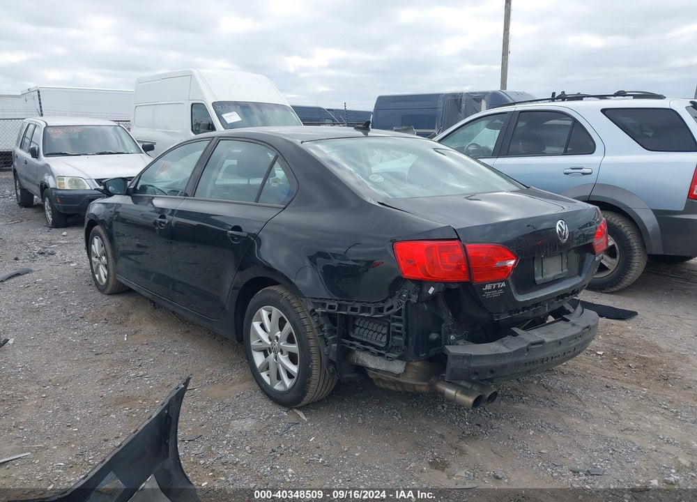 2011 VOLKSWAGEN JETTA 2.5L SE VIN: 3VWDZ7AJ9BM077423