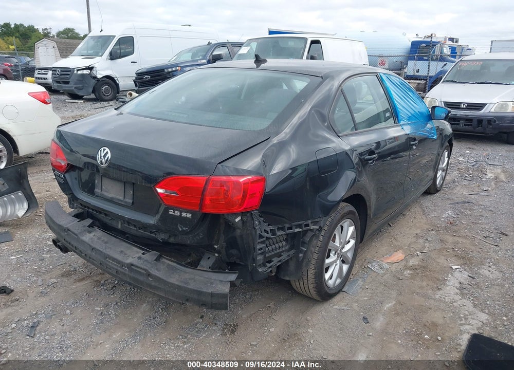 2011 VOLKSWAGEN JETTA 2.5L SE VIN: 3VWDZ7AJ9BM077423